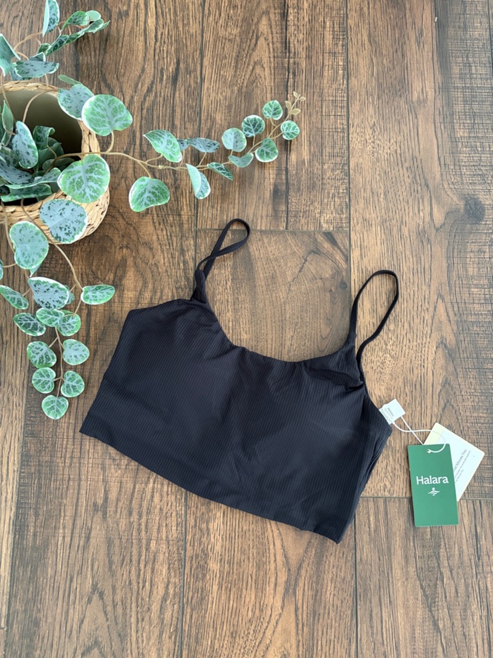 NWT Halara Ribbed Knit Low Support Yoga Sports Bra in Black